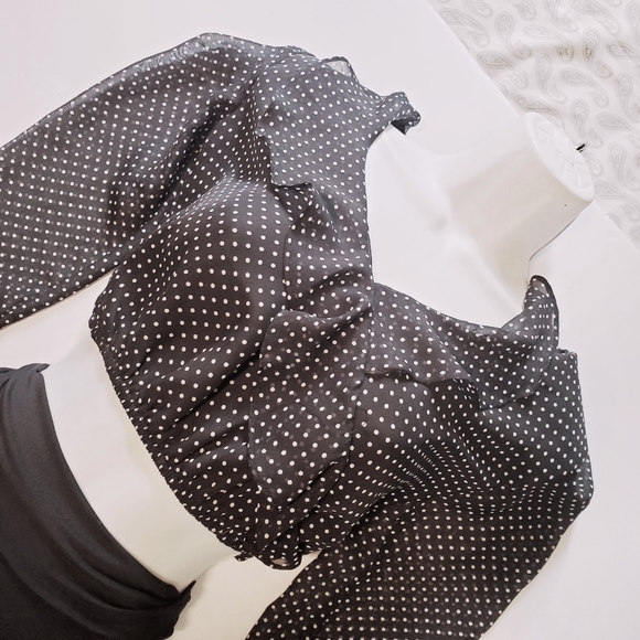 Honey Punch Ruffled Dotted Crop Top XS - Picture 6 of 9